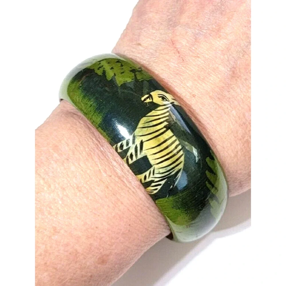 Vintage Enameled Jungle Print Zebra Wide Bangle Bracelet, Green- Tribal bn-1
